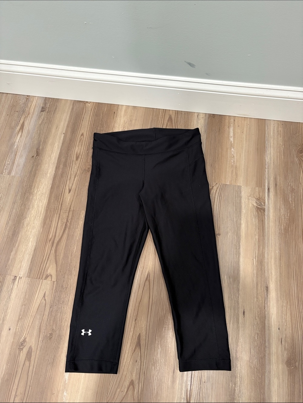 Under Armour Black Capri Leggings